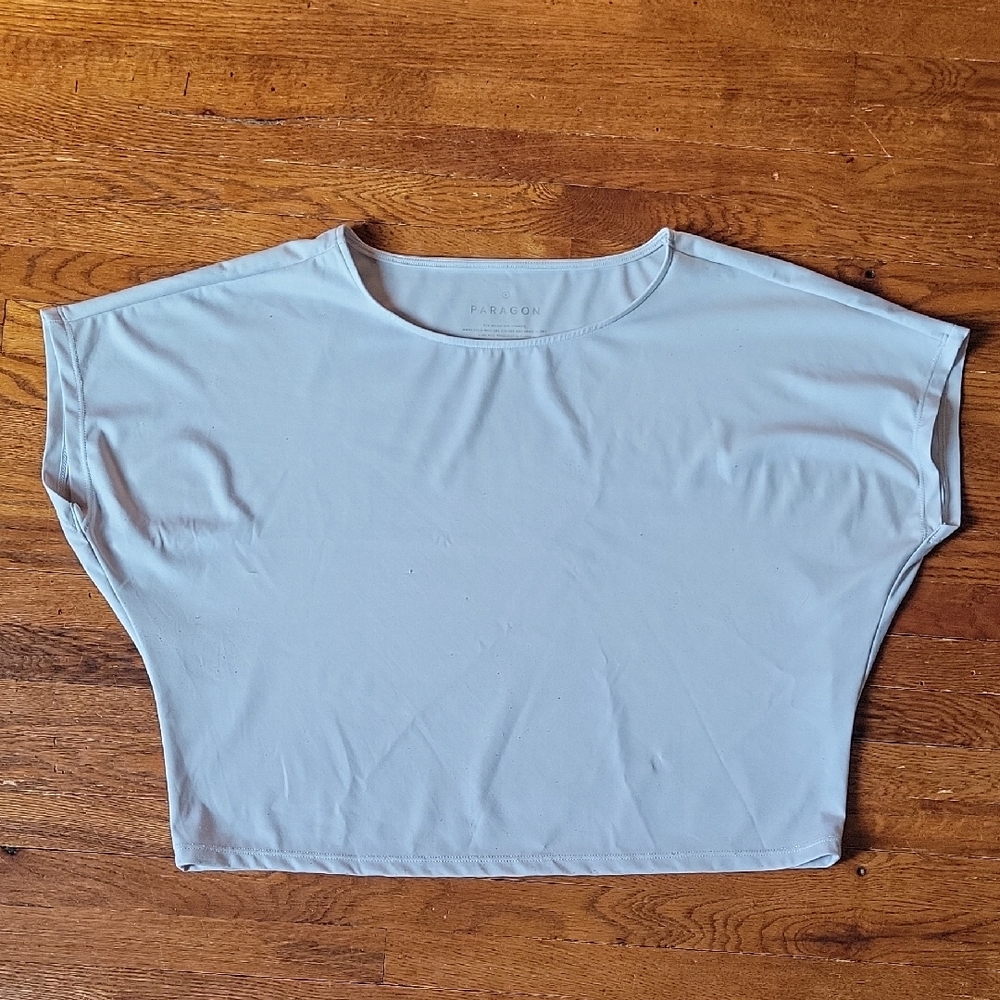Paragon Fitwear Flowy Ivory Crop Size S